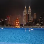Col 23A8B Modern Klcc View Studio
