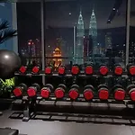 Col 23A8B Modern Klcc View Studio